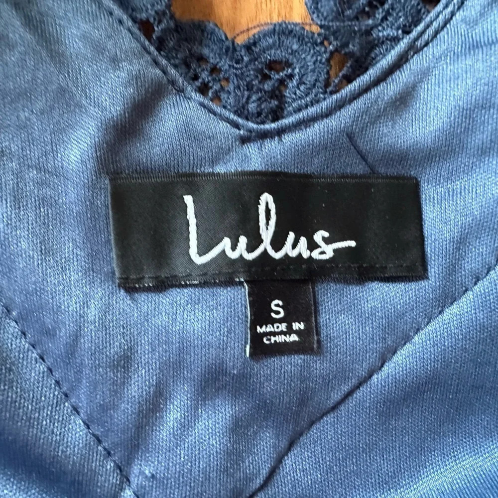 Lulu’s Give Thanks Navy Blue Lace Off-the-Shoulder Tunic Dress size Small - Picture 5 of 5